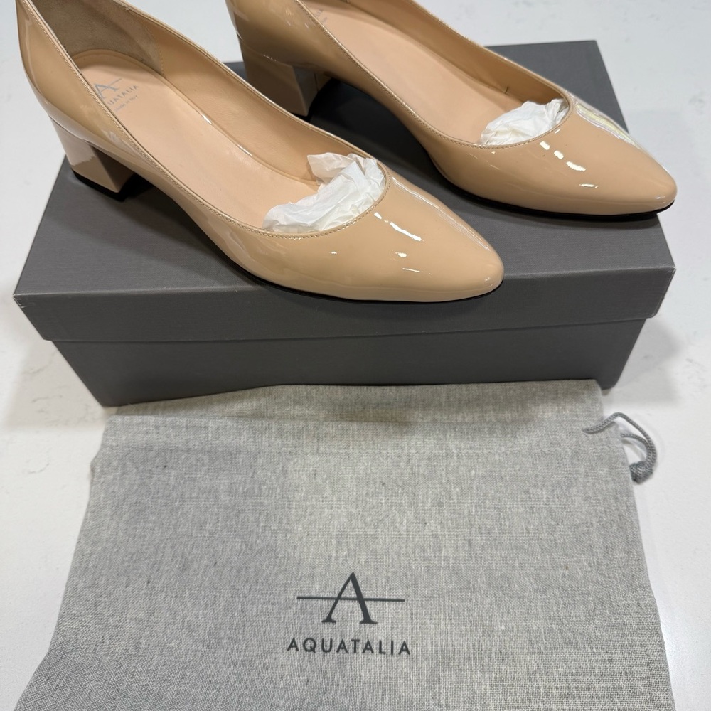 Aquatalia Women's Nude Patent Heels Never worn